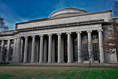 MIT students are able to recieve $100 in bitcoin from university half a million dollars fund. Photo: Francisco Diez/Flickr