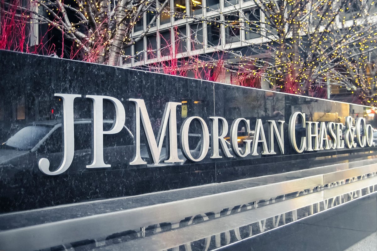 JPMorgan Warns of Crypto Market Downside amid Weak Futures Demand