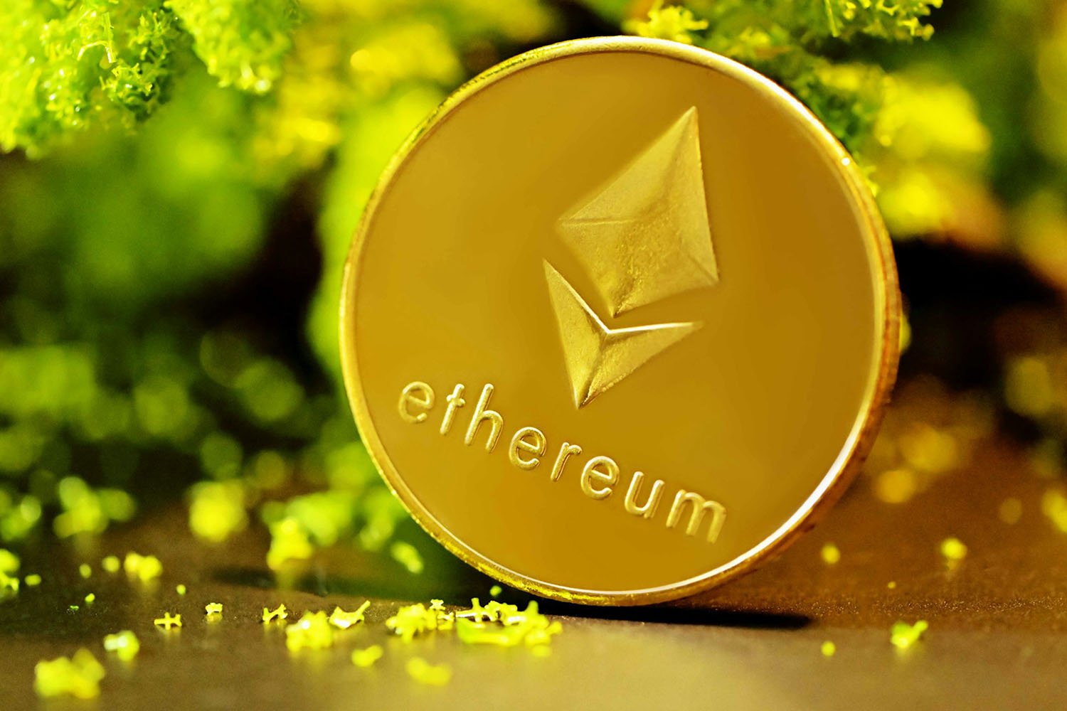 Ethereum Plunges Below $2,310 as Analysts Predict Critical $2,000 Support Test