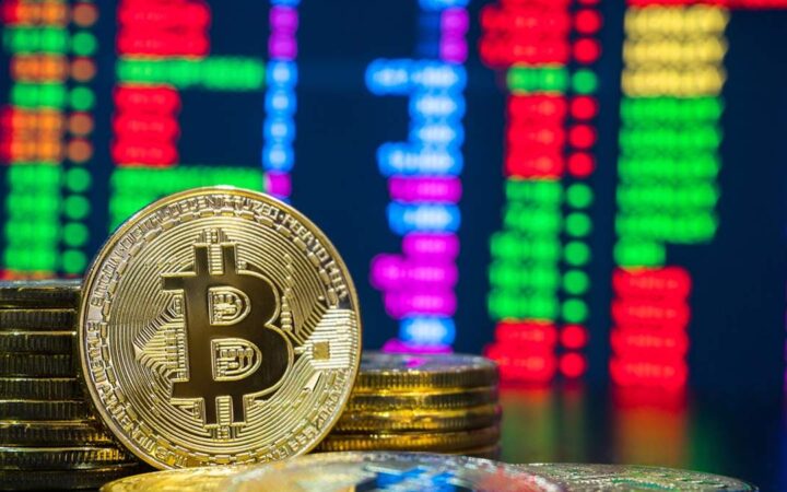 Bitcoin trotzt Fed-Zinserhöhung: Claude AI prognostiziert Kurs