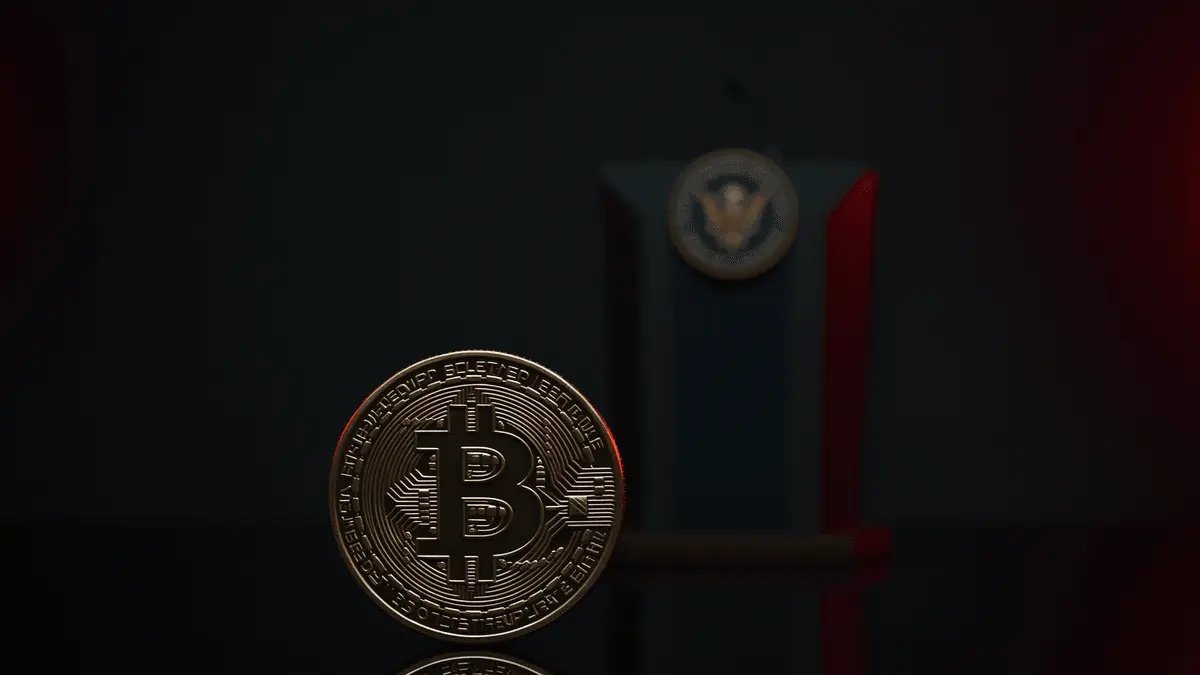 Bitcoin face au choc Warsh : la fin du « Dot Plot » à la Fed ?