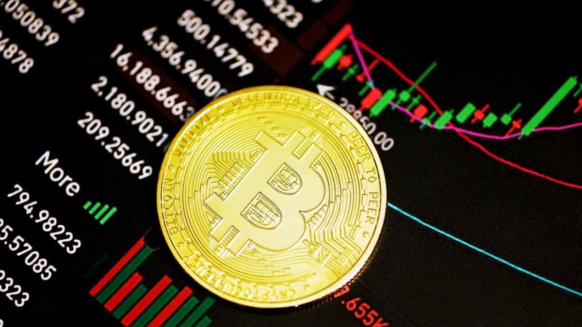 Prediksi Harga Bitcoin dan Emas Menurut ChatGPT — Keuntungan Besar di Depan Mata?