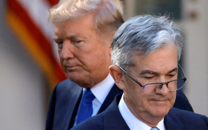 Trump eist onmiddellijke aftreden van Powell – wat betekent dit voor de crypto-markt?