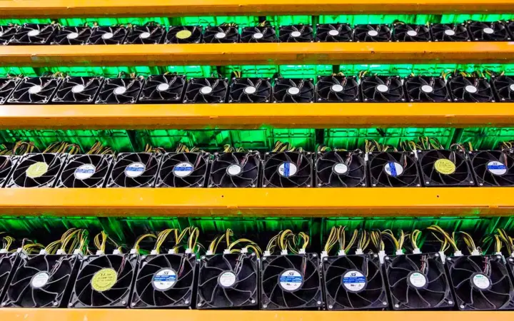 Bitfarms koopt eigen aandelen terug na koersdaling: ziet zichzelf als zwaar ondergewaardeerd