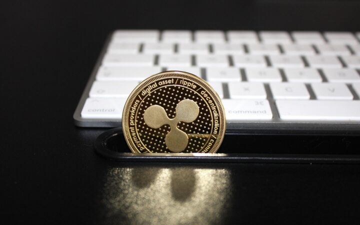 XRP koers consolideert bij $3,09 – BlackRock CEO voorspelt nieuwe crypto rally