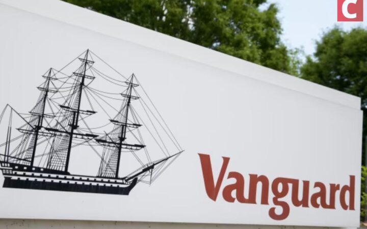 Após anos de relutância, Vanguard pode oferecer ETFs de Bitcoin