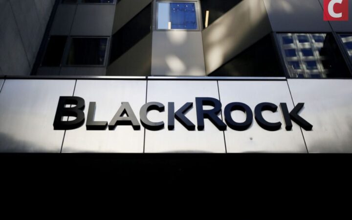 BlackRock aumenta exposição ao Bitcoin em 38% desde maio