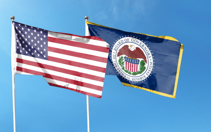 ФРС смягчает денежную политику: что это значит для Биткоина?