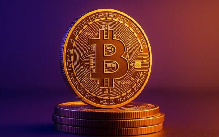 2021 Bitcoin Zirvesini Tahmin Eden Analist, Fiyatın 82.000 Dolara Düşeceğini Öngörüyor