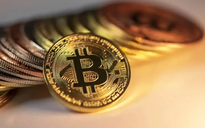 Nvidia’nın İyi Sürprizine Rağmen Bitcoin Tereddütte, Fed Faiz İndirimi Beklentilerini Yok Etti