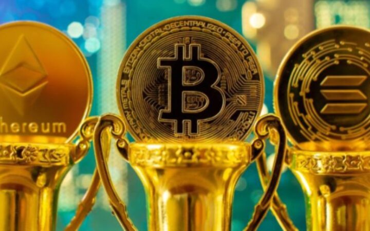 Solana, Bitcoin ve Ethereum ETF Geri Ödemeleri Arasında Yatırımcı İlgisini Kazandı