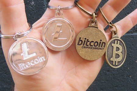 Bitcoin Runner-Up Litecoin Emerges as Low-Price Challenger