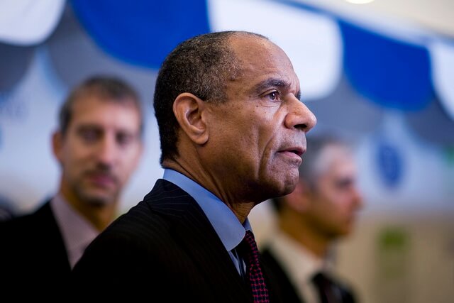 American Express CEO Ken Chenault Sees Potential in Bitcoin’s Technology