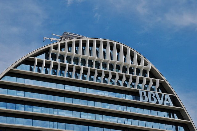 Spanish Bank BBVA Purchases 30% Stake in UK’s First All-Digital Bank Atom