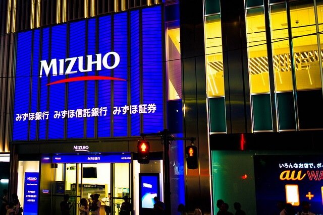 Mizuho Bank Partners with Fujitsu to Conduct Blockchain Trial