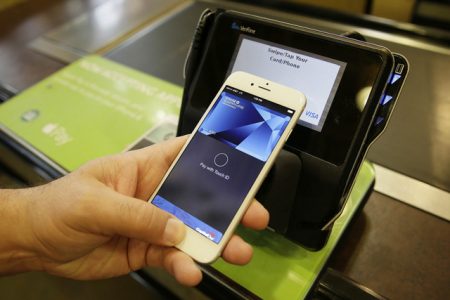 Apple Pay Tries to Expand Payments Globally