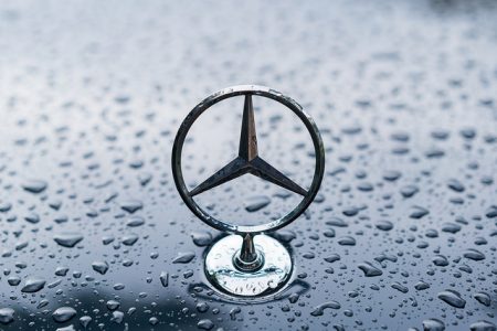 Daimler Acquires Bitcoin Services Company PayCash to Develop ‘Mercedes Pay’