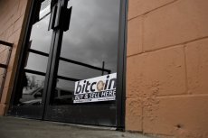 Total Cryptocurrency Market Cap Breaks $200B as Bitcoin Price Hits New High Above $7400