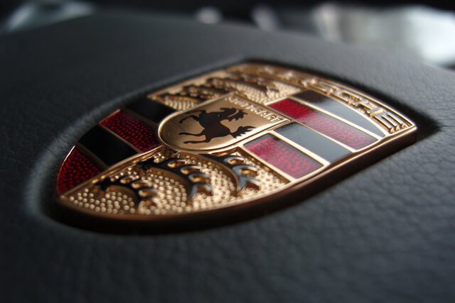 German Automaker Porsche Announces First Innovation Contest for Blockchain Start-ups