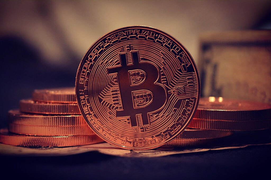 ‘Bitcoin Can Reach $100,000 in a Few Years,’ Predicts Standpoint’s Analyst Ronnie Moas