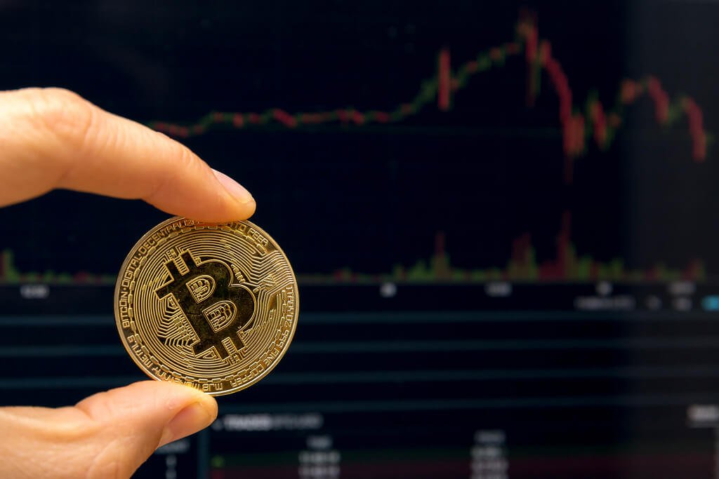 Bitcoin’s Correlation with Stocks Runs to 2-Year High, Reaching 33 Percent