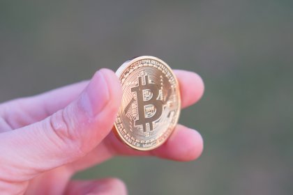 Bitcoin Remains Stable Around $10,700; Reports of Mysterious Buying Emerges