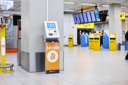 Amsterdam’s Schiphol Airport Lets Travelers Swap Leftover Euros for Cryptocurrency