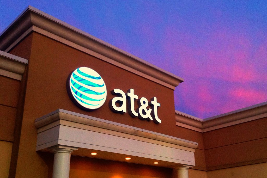 Crypto Investor Files $224M Lawsuit Against AT&T for Mobile-Hack