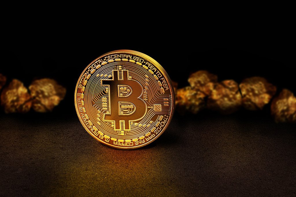 BTC vs Gold: Long-term Gold and Bitcoin Price Charts Reveal Similar Performance