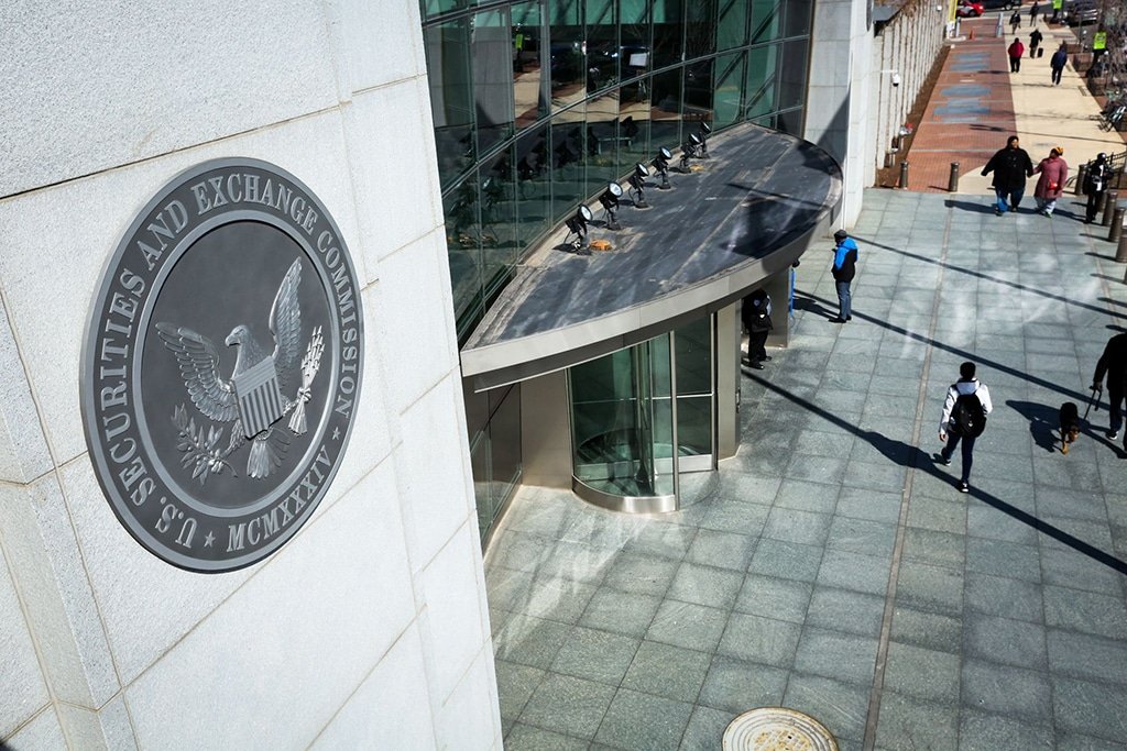 Blockchain Token Projects Can Bypass U.S. Securities Registration Requirements, Says SEC Official