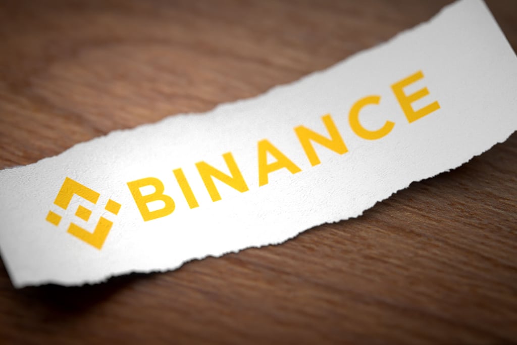 Binance Coin Jumps 13% while Silent Crypto Project ABBC Coin Flies to the Moon with 65% Gain