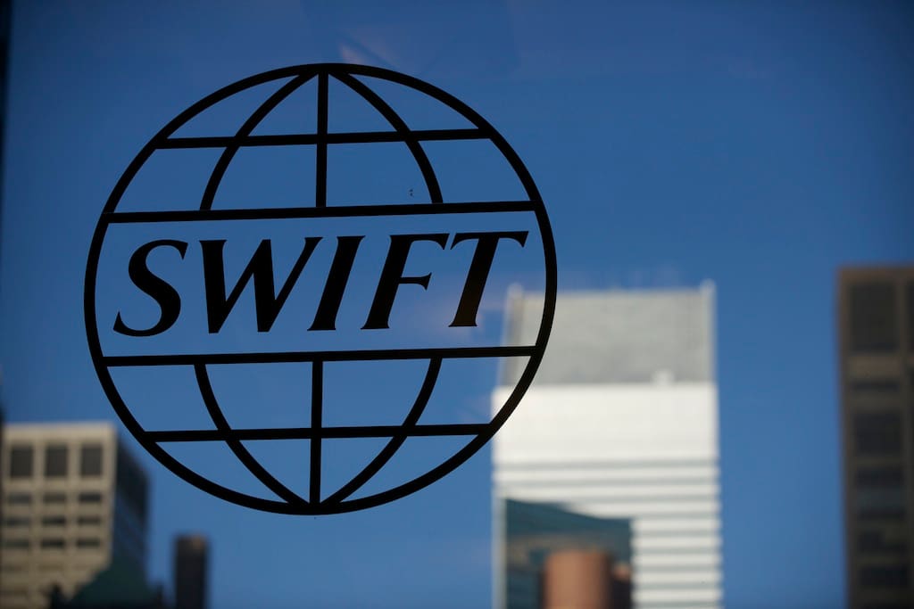 SWIFT Teams Up with Deutsche Bank, HSBC and Others to Test Blockchain-Based e-Voting