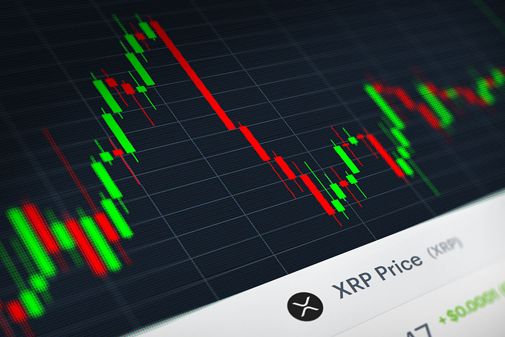 XRP Price Analysis: XRP/USD Remains Near $0.32, Targets $0.31