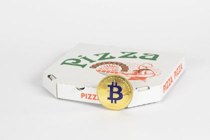 The Worst Investment of All Times? Bitcoin Pizza Guy Could Have Had $800 Million Today