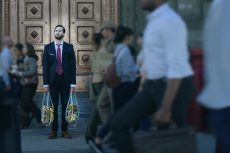 Drop Gold and Use Bitcoin Instead: Grayscale Launches New Pro-Bitcoin TV Ad Campaign