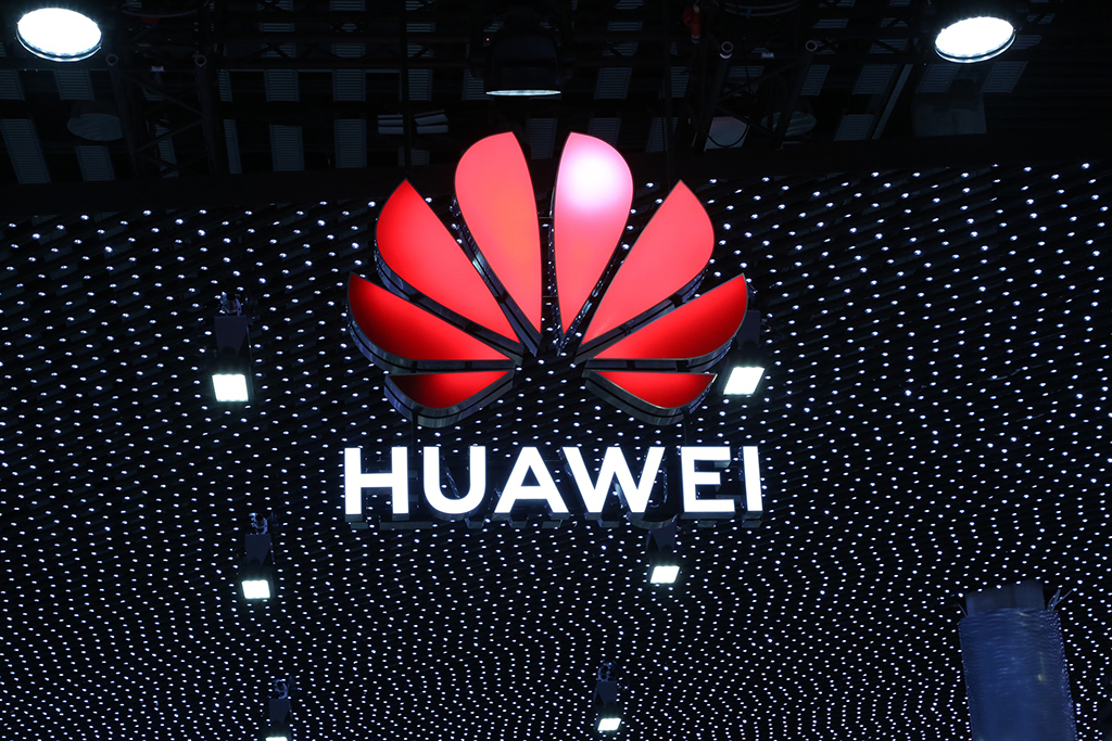 Huawei Can Get Its OS Ready by This Fall, But There are Still Issues