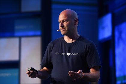 Joseph Lubin and Jimmy Song Engage in $500K Bet Over the Future of Dapps