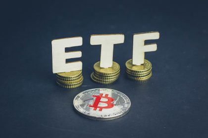 SEC Postpones Decision on VanEck/SolidX Bitcoin ETF, Bitcoin Price Reacts Mildly