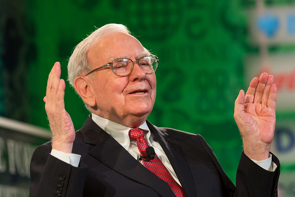 Berkshire Hathaway Buying Amazon (AMZN) Stocks, Buffet Says He Didn’t Do It