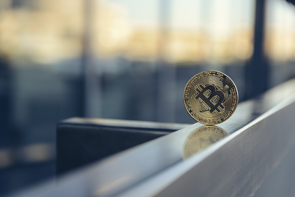 Bitcoin Price Slips Further Below $8000, CME Bitcoin Futures Manipulation Suspected