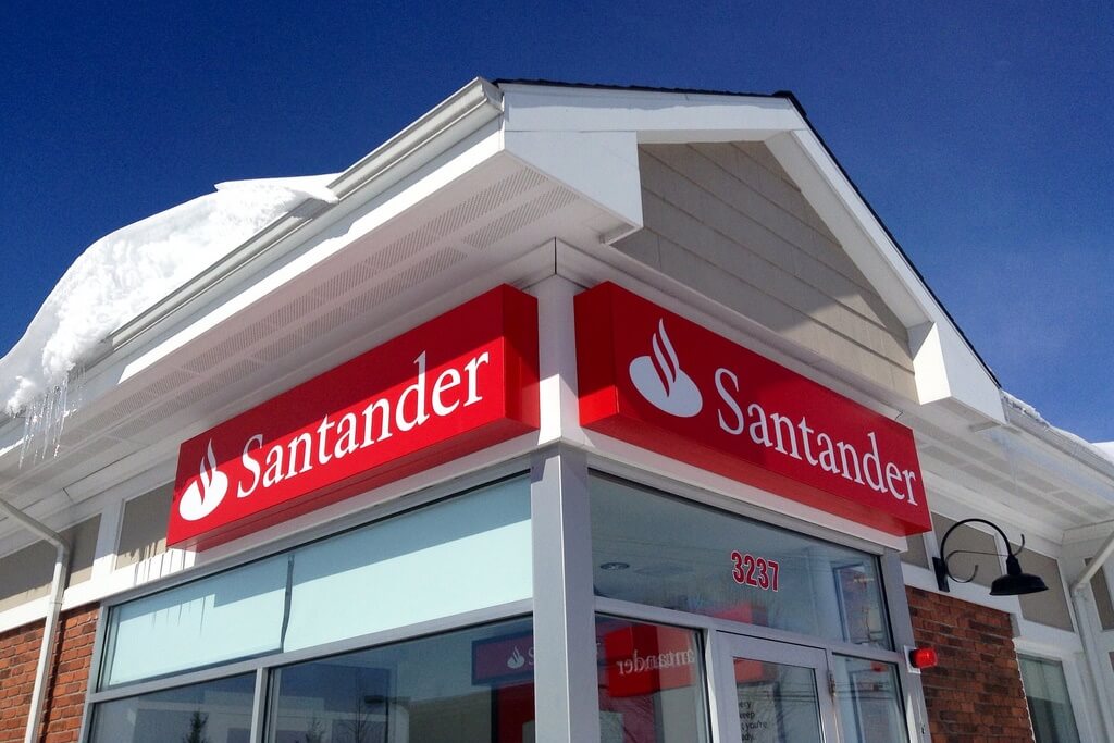 Santander Makes History Solely Settling a $20M Bond Trade on Ethereum Blockchain