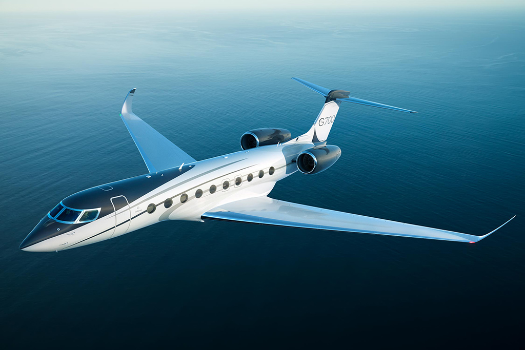 Gulfstream Unveils Luxurious G700 Business Aircraft to Challenge Bombardier