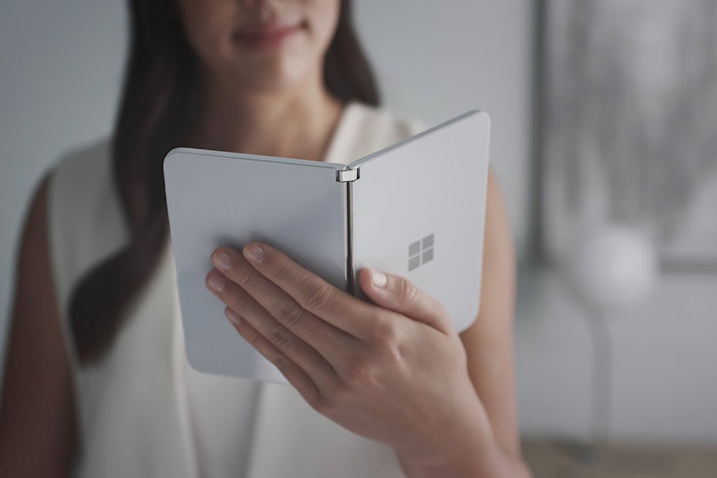 Microsoft Surface Duo Could Beat Samsung Fold if Added Rear Camera