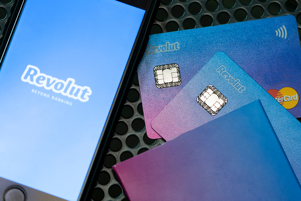 Revolut Partners with Mastercard for Debit Card Issuance in the US