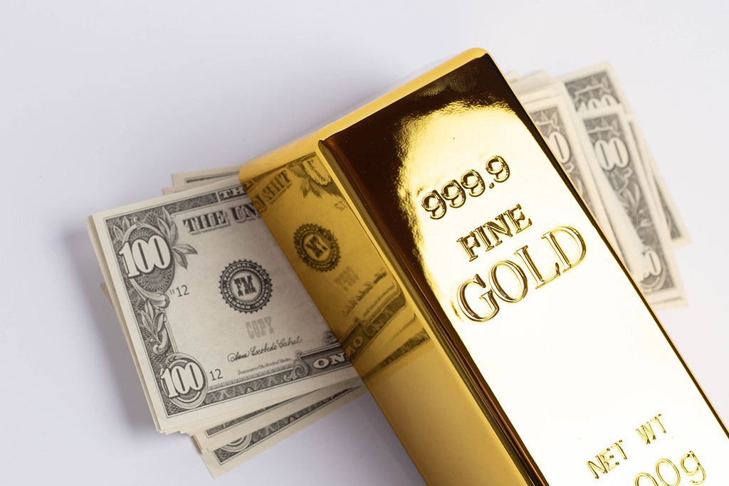 China Moves from US Dollar to Other Assets Including Gold