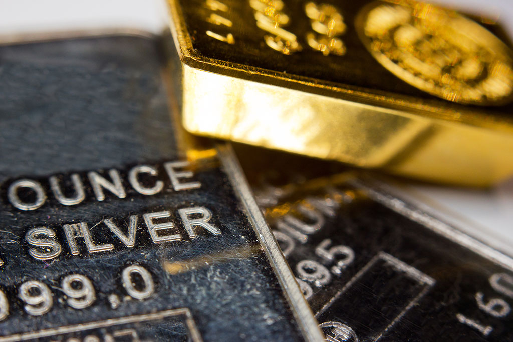 Following a Hike, Gold Price Drops Sharply Dragging Down Silver