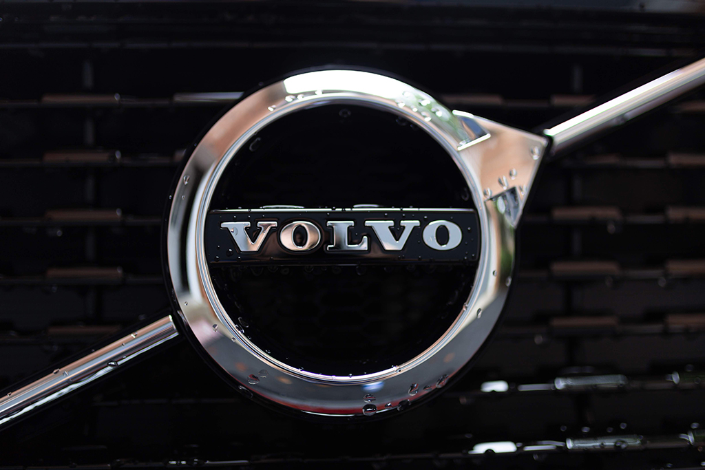 Volvo Cars Joins Responsible Sourcing Blockchain Network