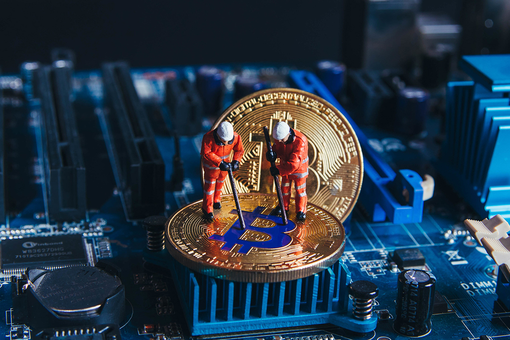 Chinese Authorities Seize 7000 Illegal Cryptocurrency Mining Machines
