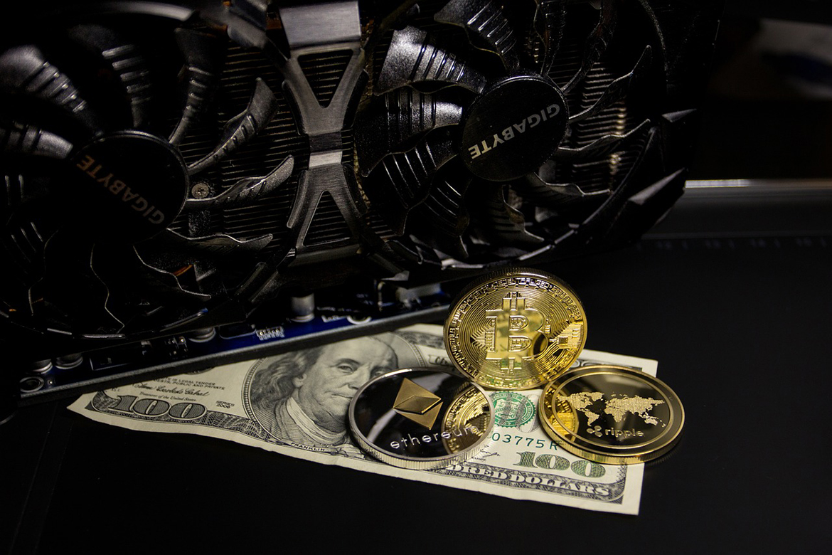 Three Fraudsters Arrested in $722 Million Crypto Mining Ponzi Scheme