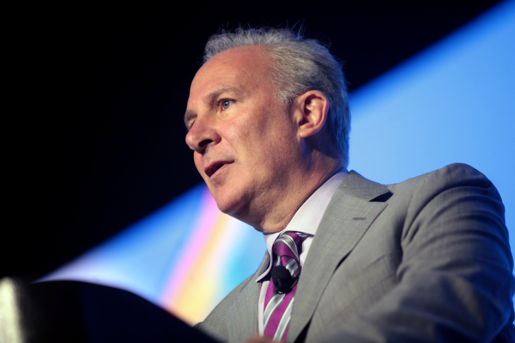 Peter Schiff is Right in One Thing: Bitcoin Became Uncorrelated Asset